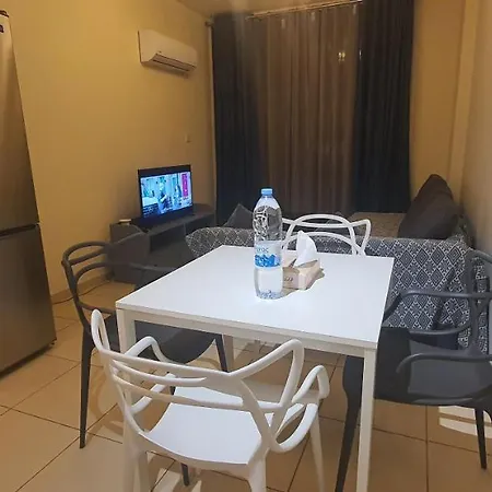 Stefaris Mekenzi 3 * Larnaca